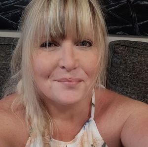 Meet your Posher, Annette